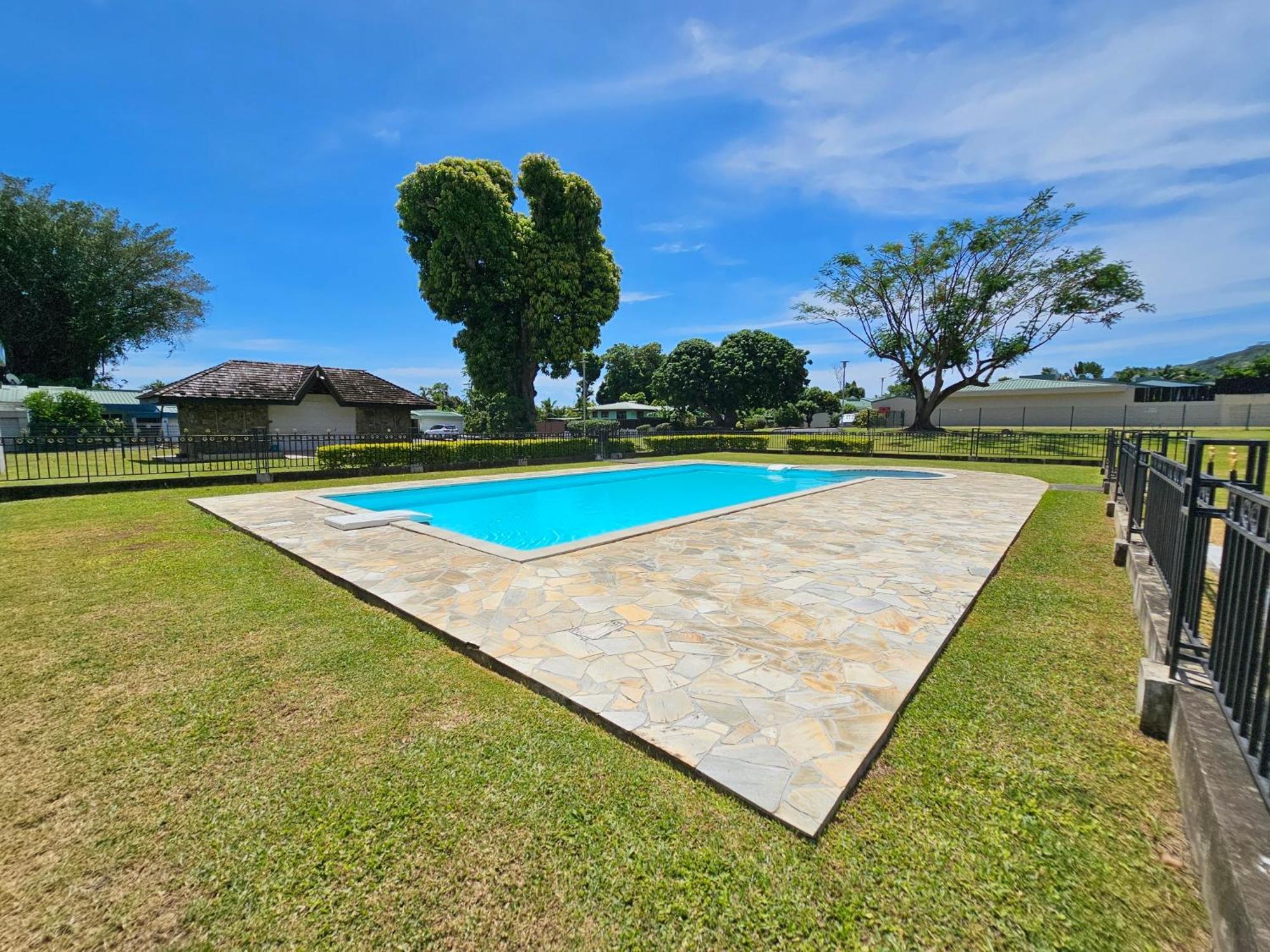 Cozy House In A Private Complex Villa Paea Luaran gambar