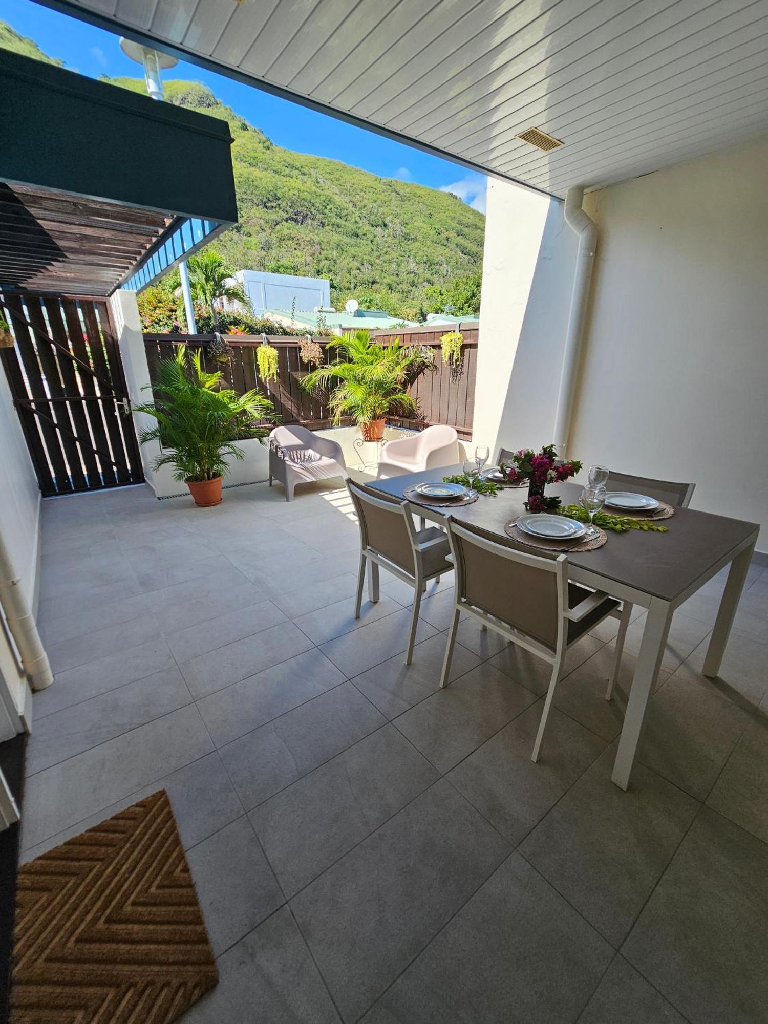 Cozy House In A Private Complex Villa Paea Luaran gambar