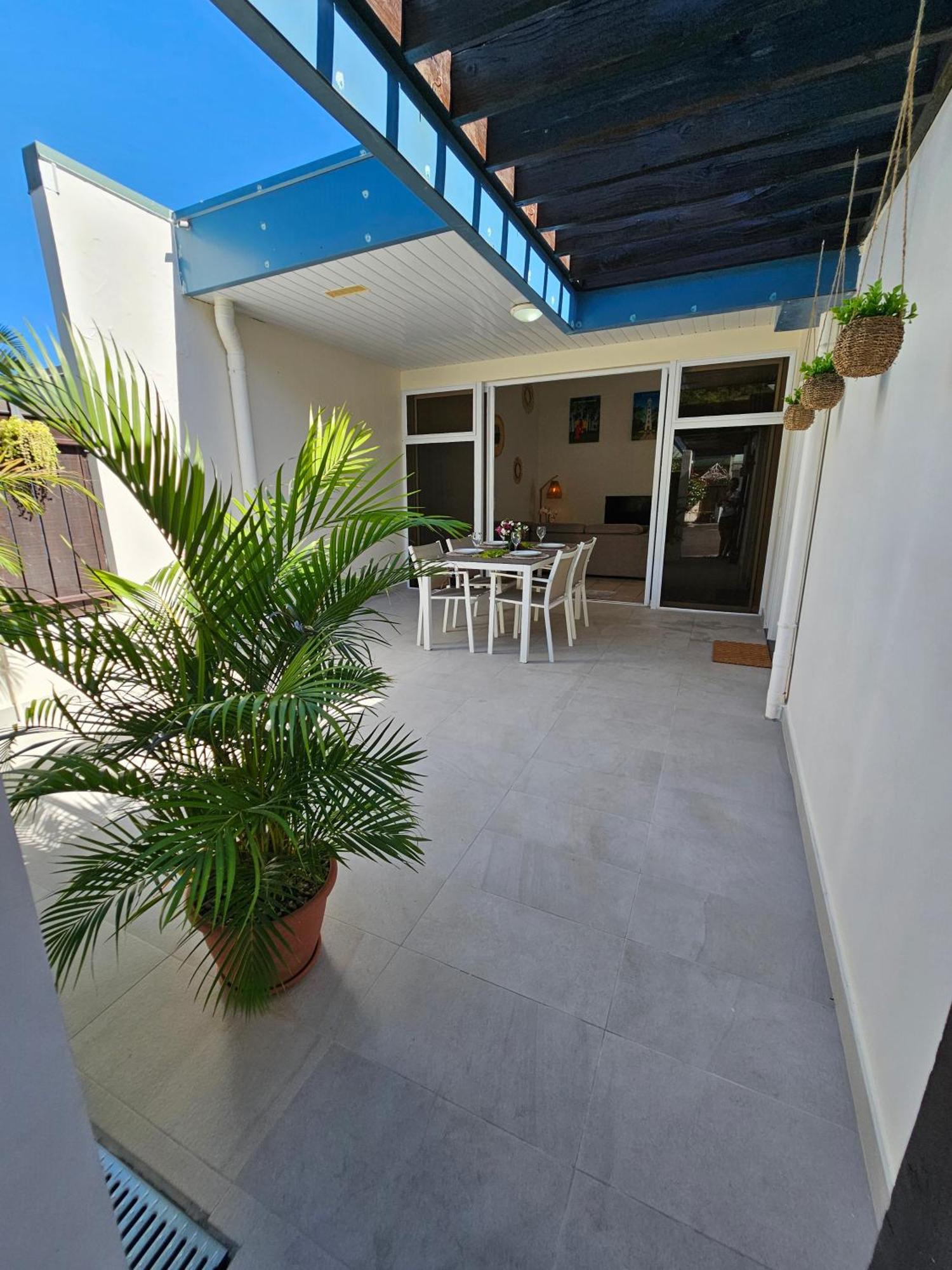 Cozy House In A Private Complex Villa Paea Luaran gambar