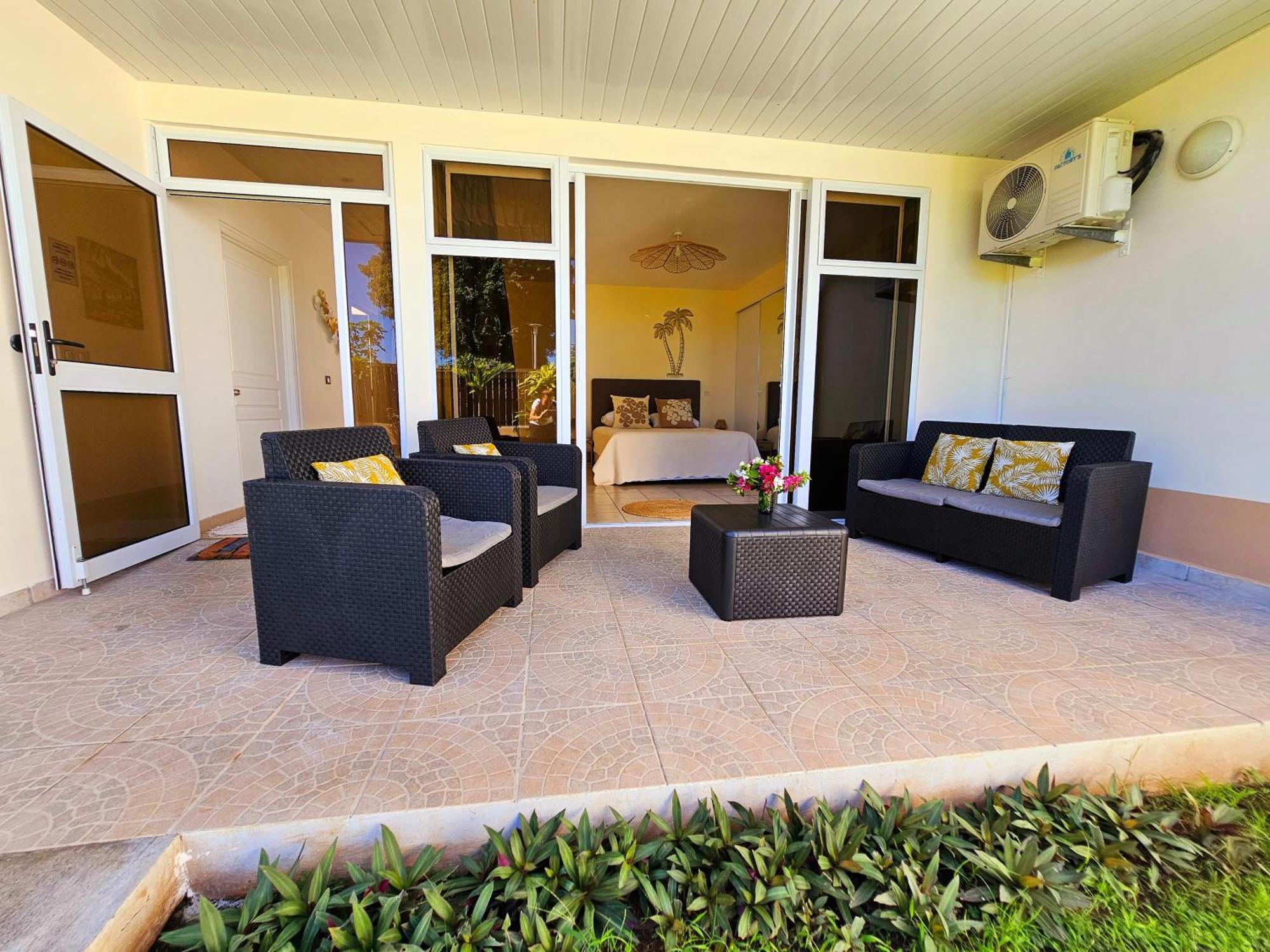 Cozy House In A Private Complex Villa Paea Luaran gambar