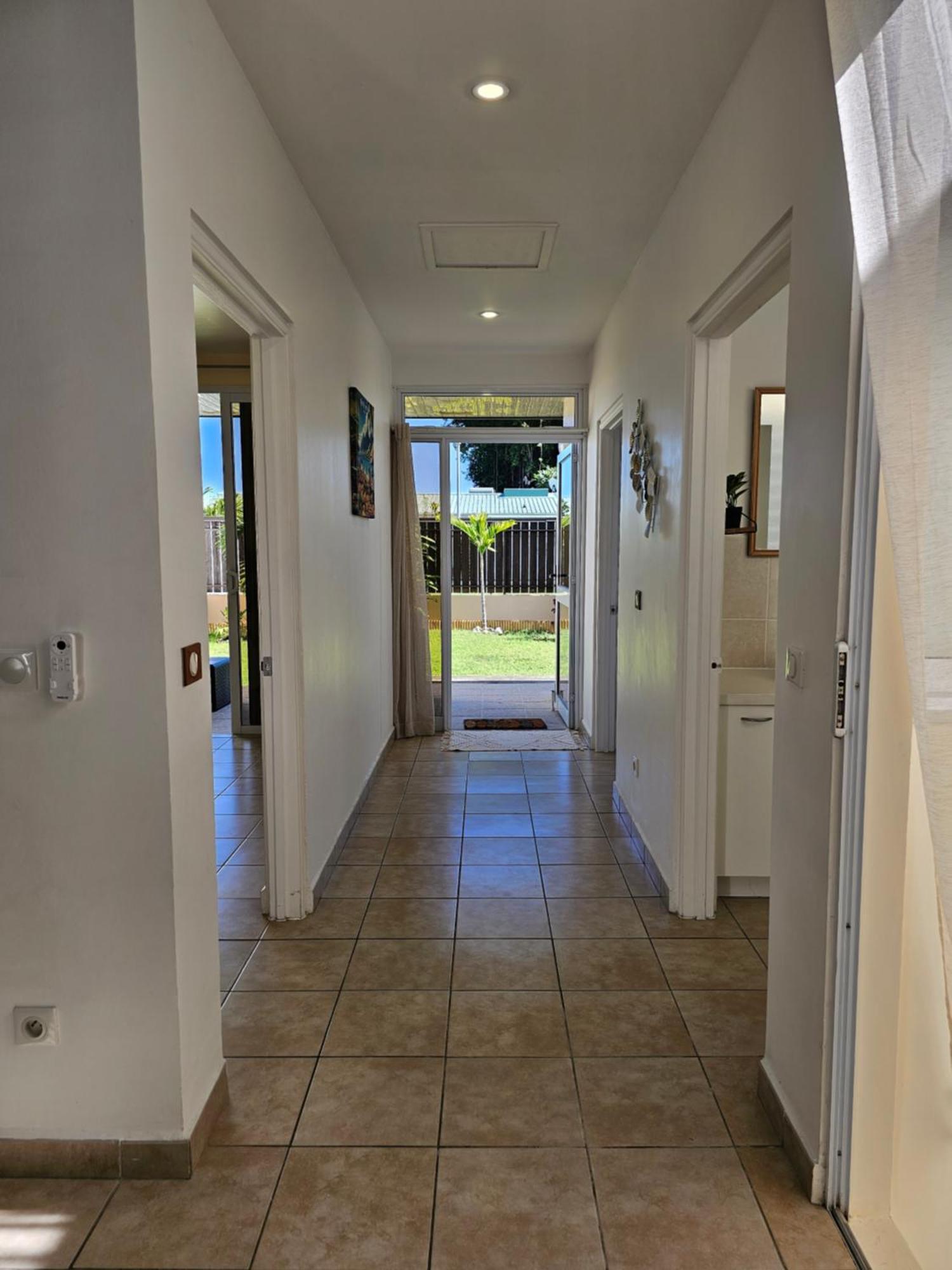 Cozy House In A Private Complex Villa Paea Luaran gambar